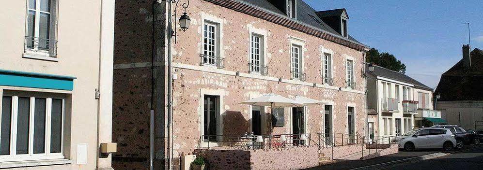 Logis - Auberge De L'Abbaye Thiron-Gardais Luaran gambar