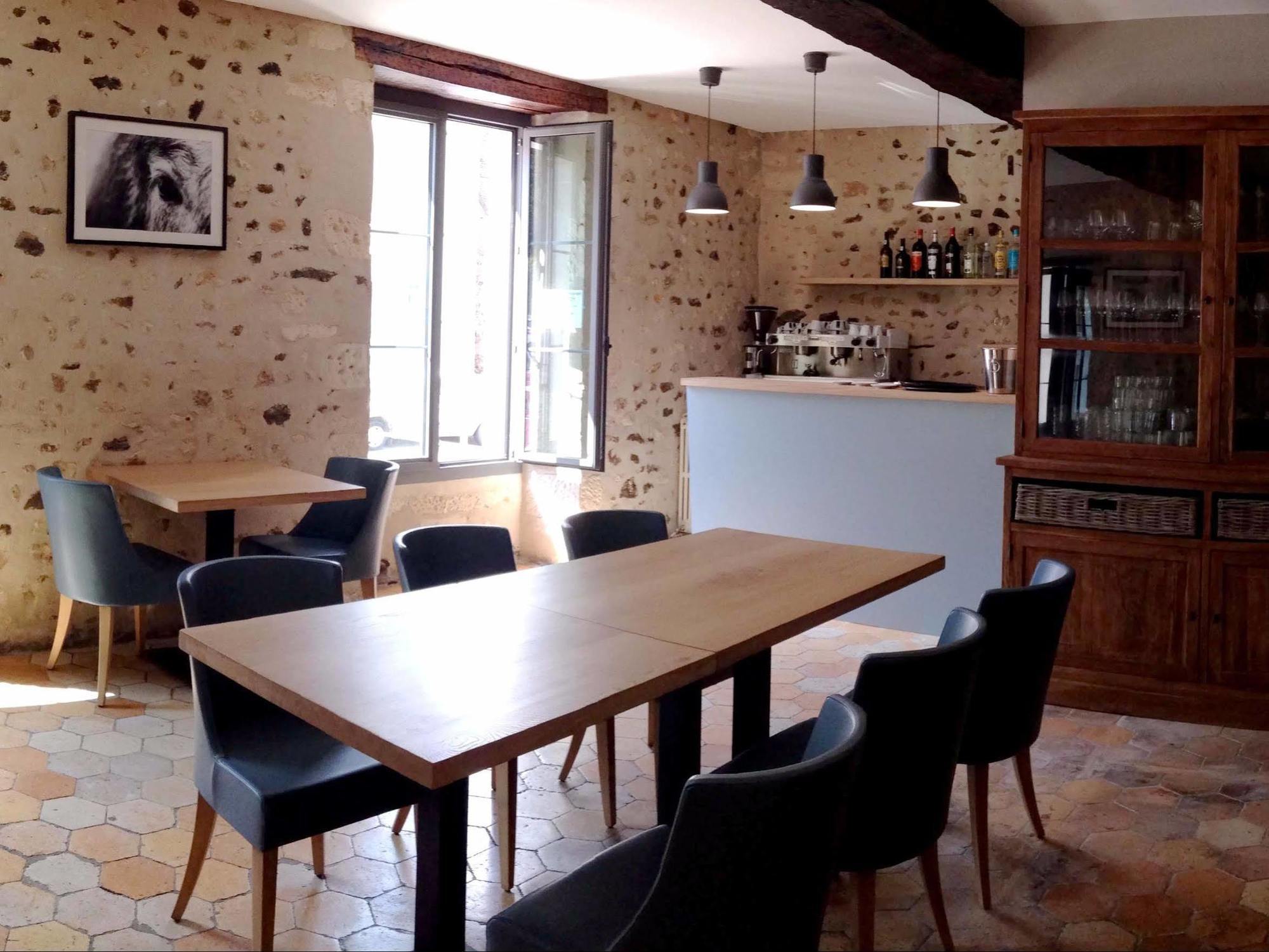 Logis - Auberge De L'Abbaye Thiron-Gardais Luaran gambar